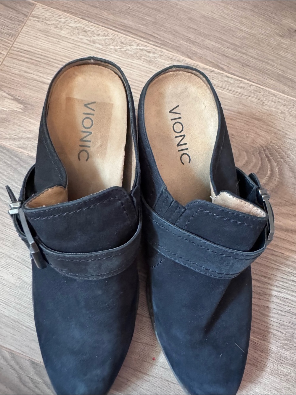 Vionic Mule Heels - Picture 3 of 10